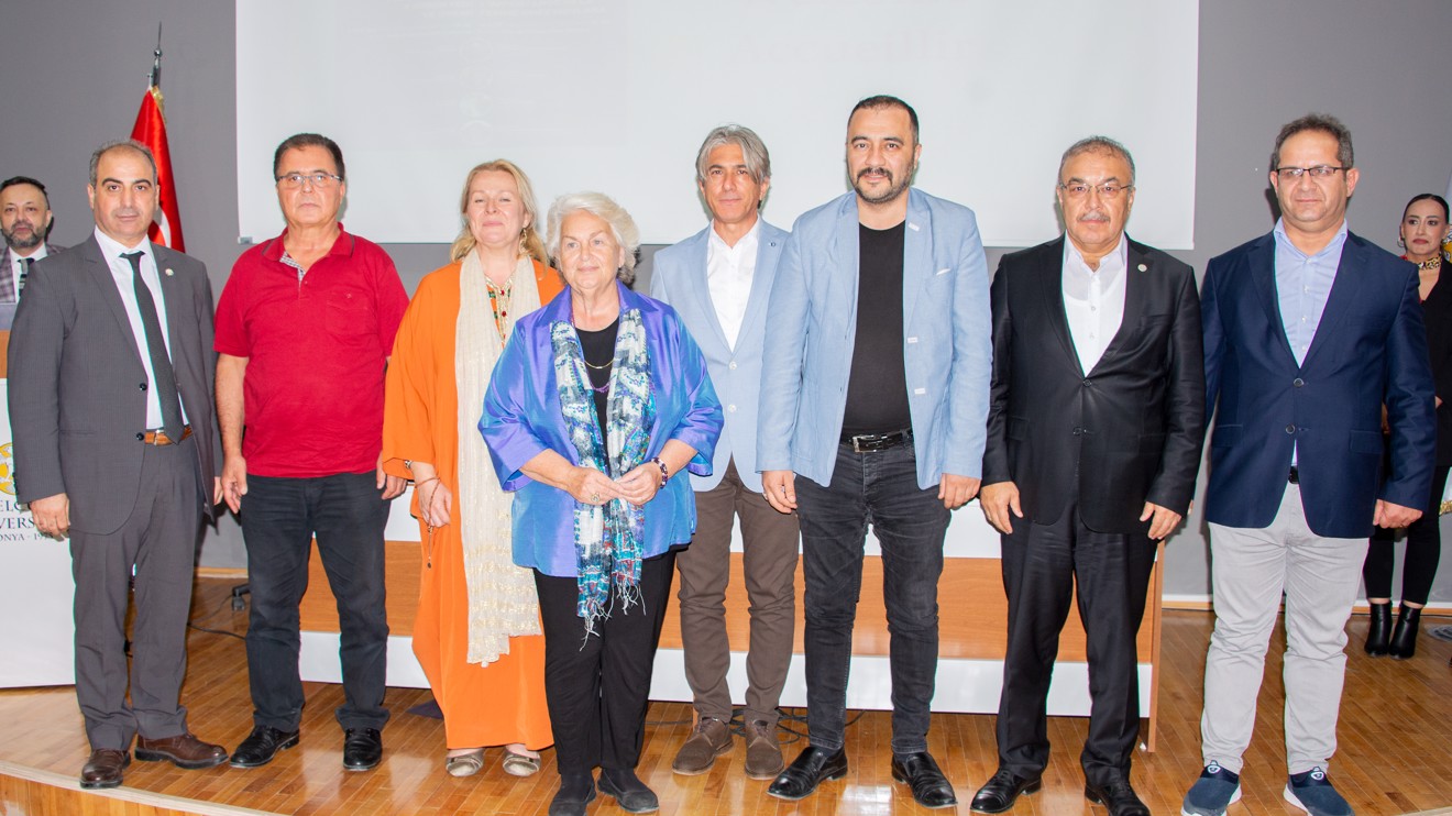 Selçuk Üniversitesinde ‘Hz. Mevlana’da kadının yeri ve önemi’ konuşuldu